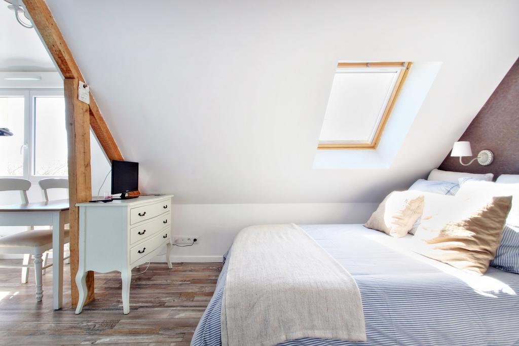 Les Gites D'Emilie Melesse Ngoại thất bức ảnh